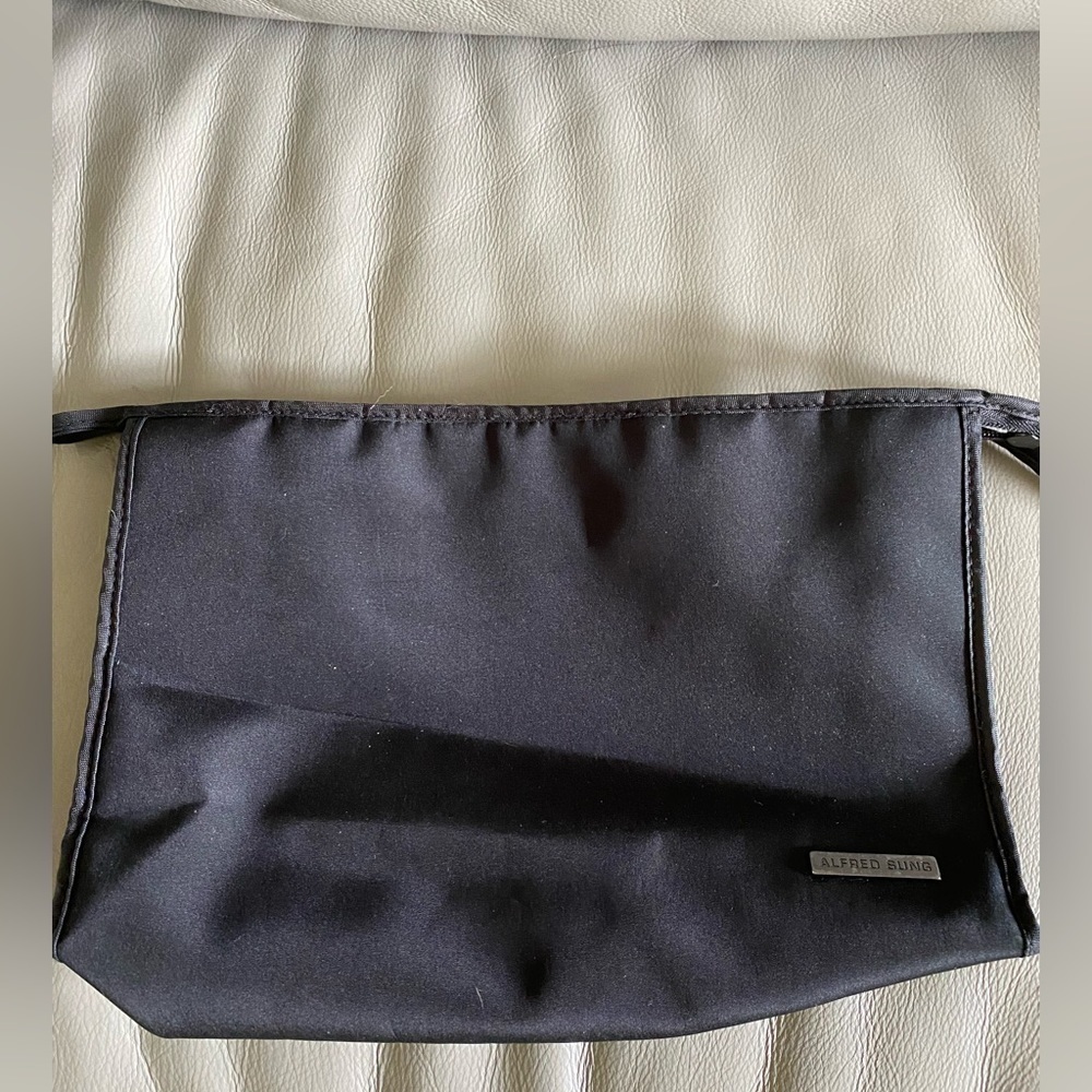 Alfred Sung make up travel bag toiletry bag